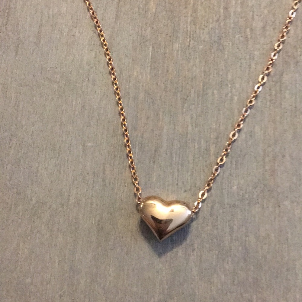 Rose gold heart pendant